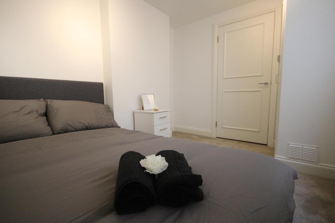 Superb Flat Near Victoria Station Apartment London Exterior photo